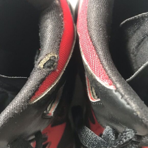Athletic_Shoes